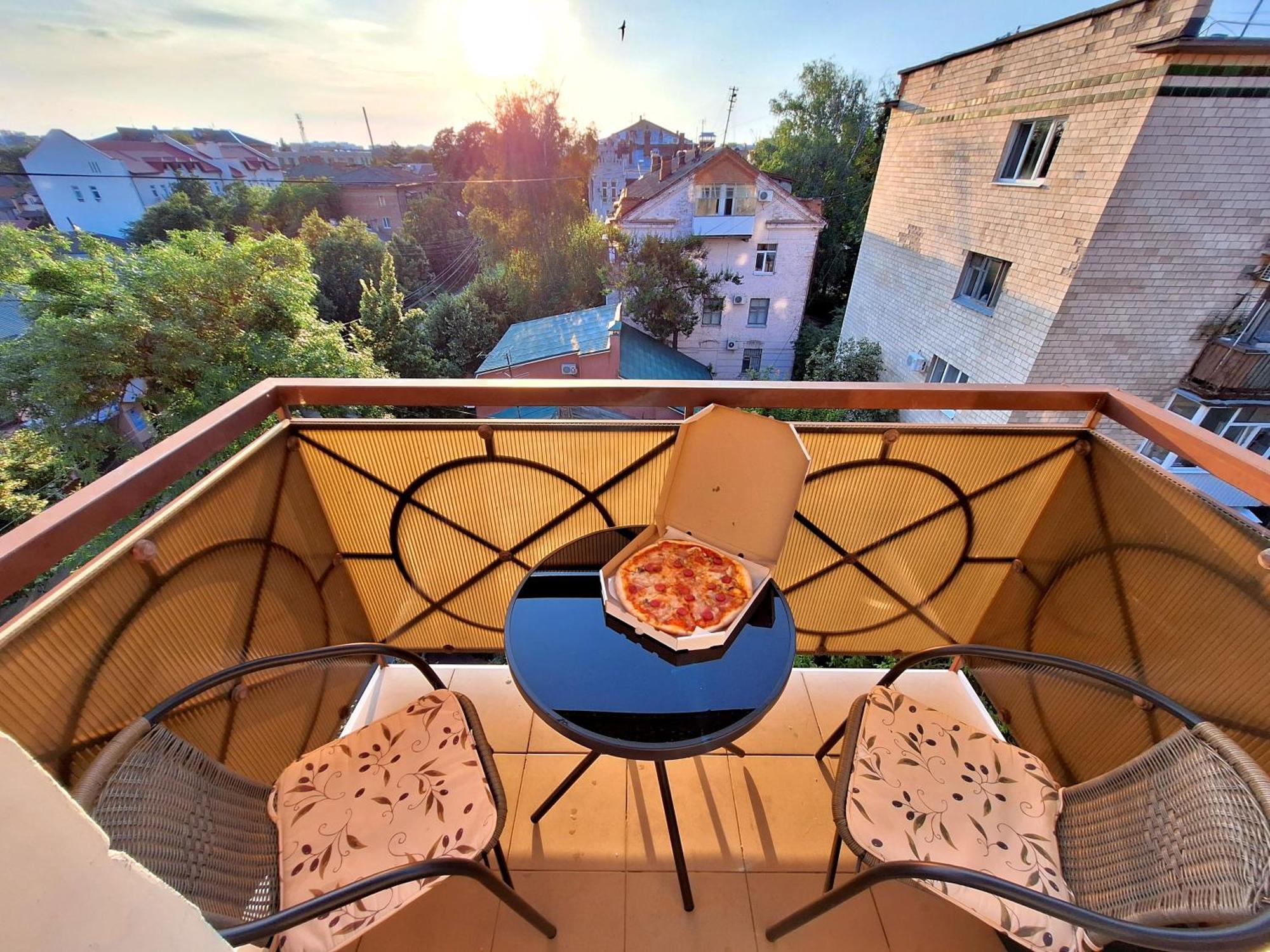 Найбільше Ліжко У Полтаві Мережа Alex Apartments Цілодобово Безконтактне Заселення Poltava Bagian luar foto